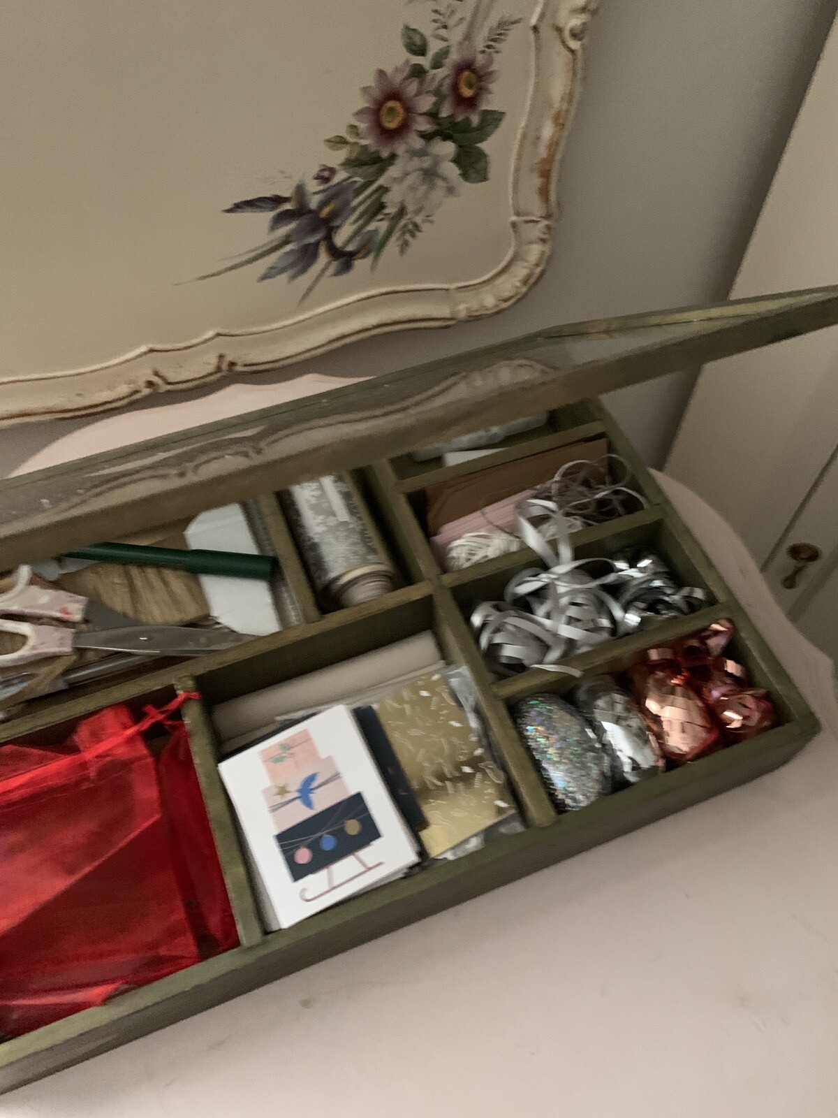 Vintage Wooden Jewelry Display/Christmas Gift Tag & Ribbon Organiser