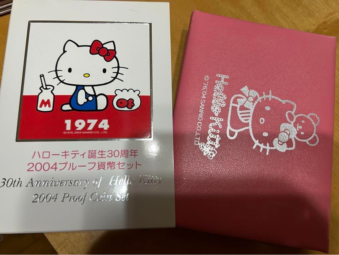 SANRIO 2004 HELLO KITTY 30years限定 1pc. Vintage Hello Kitty 2004 30th Anniversary Watch New in box