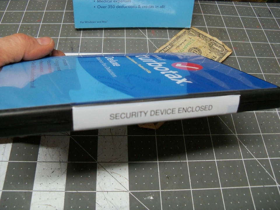 2017 TURBOTAX DELUXE No STATE CD New Sealed  5 Federal Downloads CD USA 2017 - Image 2 of 4