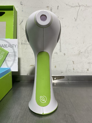 Tria Beauty Hair Removal Laser System Model LHR 3.0 Green White