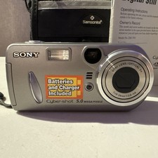Sony Cybershot DSC-P92 - 5MP Digital Camera W/ 2 Memory Cards Retro Y2K Vtg A6