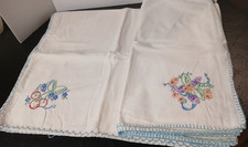 Vintage bestickte Geschirrtücher - 2er Set - Kirschen & Flieder