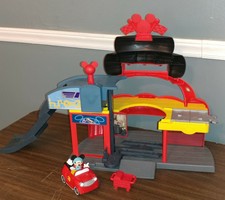 mickey roadster racers garage