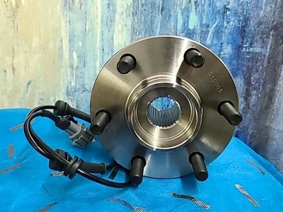  515065 4WD Front Wheel Bearing and Hub Assembly Compatible with Nissan  - Bild 1 von 4