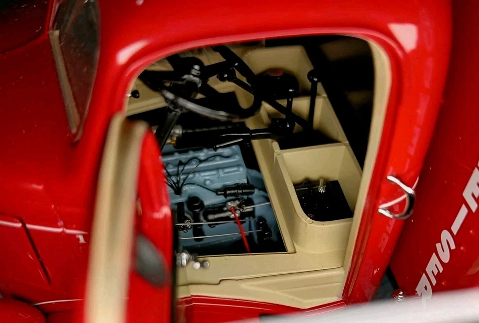 GMC's Designs / Danbury Mint Creation 1;24 Diecast 1938 Budweiser Delivery Truck - Image 3 of 4