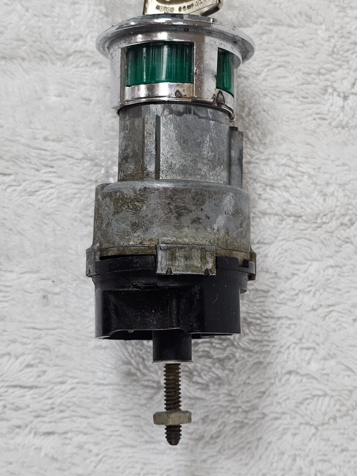 Interruptor de encendido Ford Thunderbird 1964-66 OEM llave original de colección llavero original Foto 4 de 4
