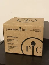 Pampered Chef Breakfast Sandwich Maker Ceramic Egg Cooker 2634