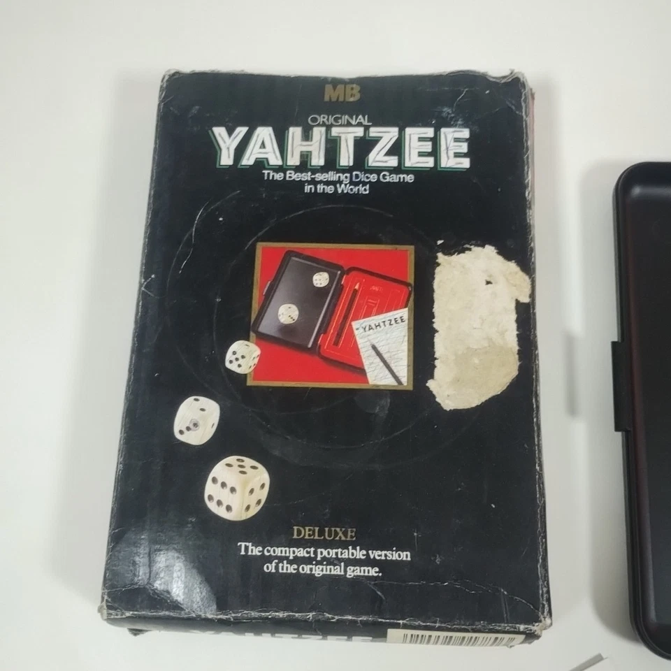 Yahtzee Rare MB Original Deluxe Travel Dice Game 1982 Vintage Family Fun Games - Image 4 of 4