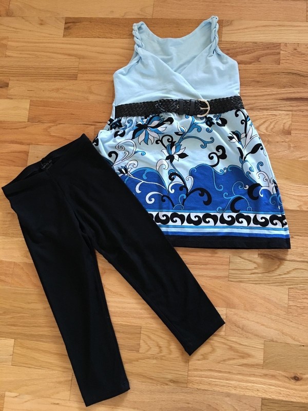 FLOWERS BY ZOE TUNIC TOP & CROP LEGGING SET M
