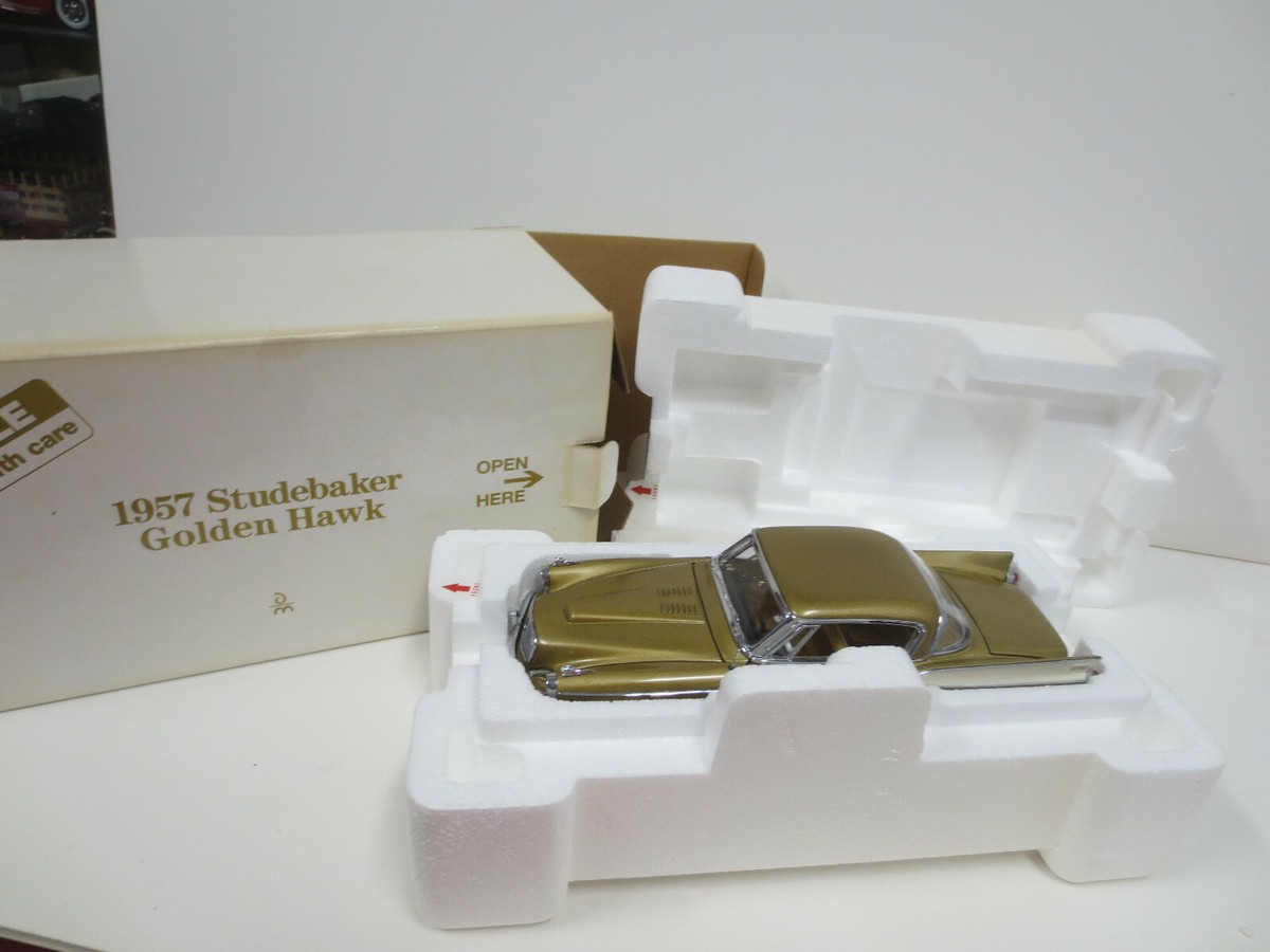 Danbury Mint 1/24 Diecast 1957 Studebaker Golden Hawk (New in Box