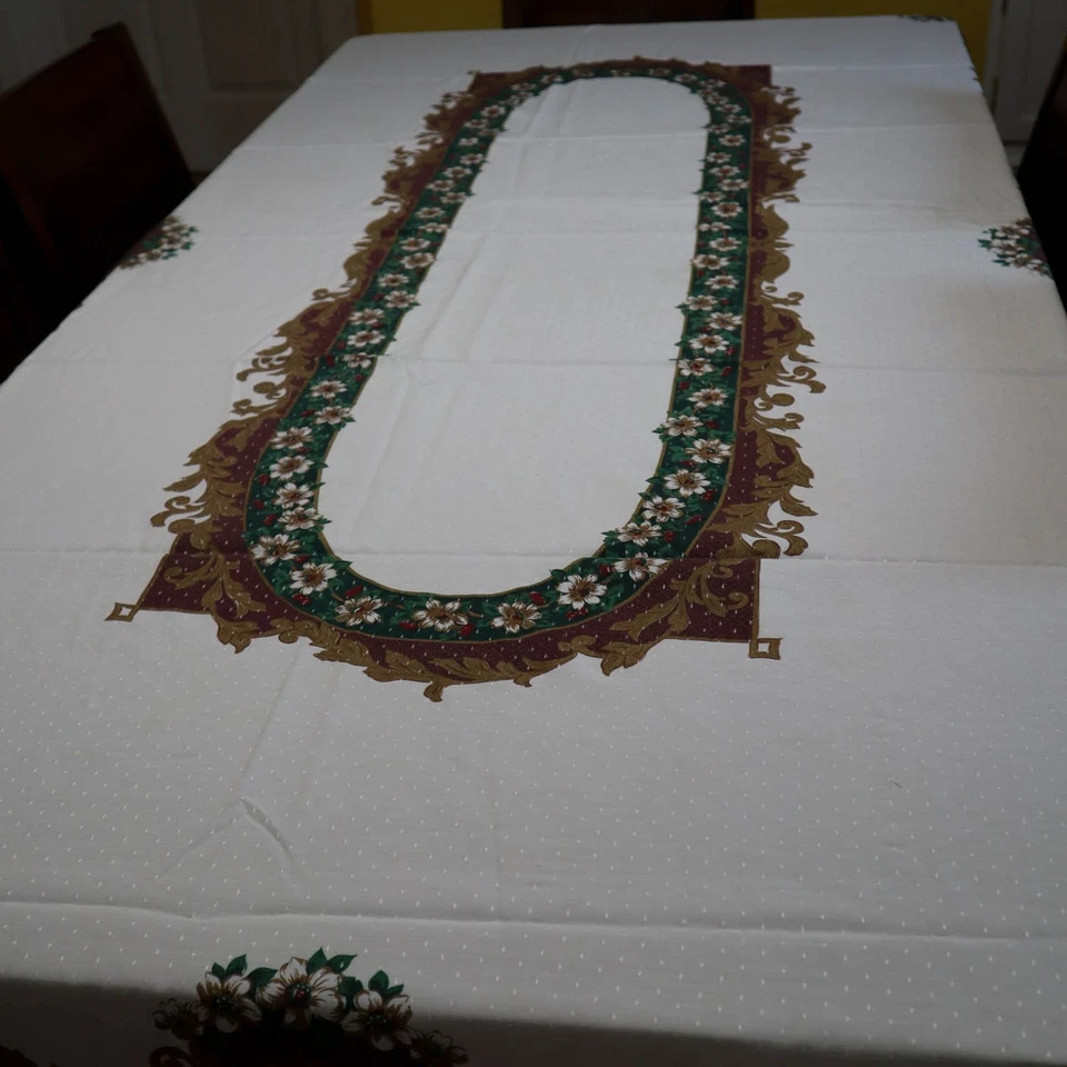 圣诞花卉大号矩形桌布装饰勃艮第金色 60 x 104 — 第 2/4 张图片