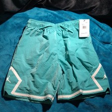 Nike Air Jordan Big Boys' Poolside Woven Diamond Lined Shorts large 12-18 YRS
