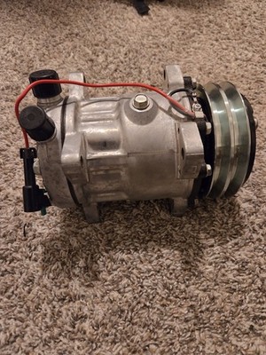 Sanden Heavy Duty 24V Compressor SD7H15 125M  (P/N: 75R8424)