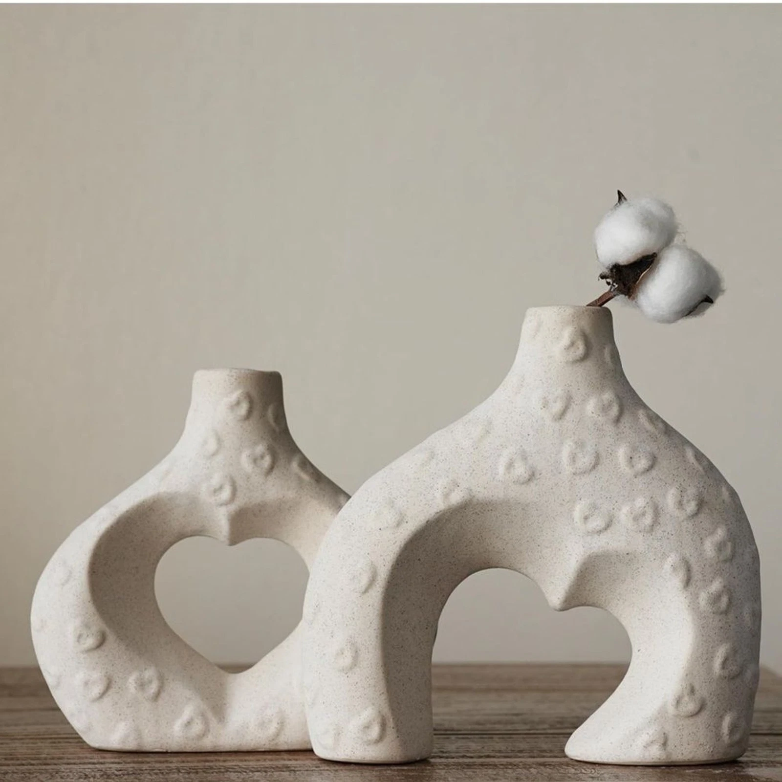 Vases Heart Shaped Hollow Ceramic Vase Set of 2, Nordic Modern Minimalist OW