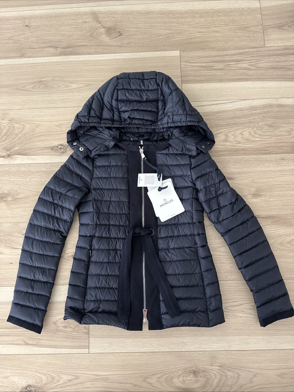 Moncler — NWT Moncler  Periclase Drawstring Tie Jacket, Down, Puffer Navy SZ 00