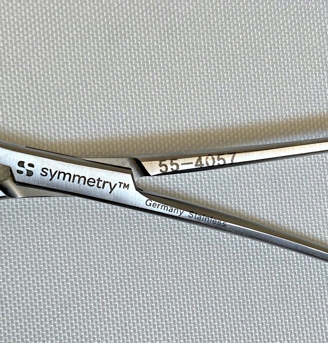 Symmetry SSI Codman 55-4057 Edwards Clip Applier Forceps Surgical