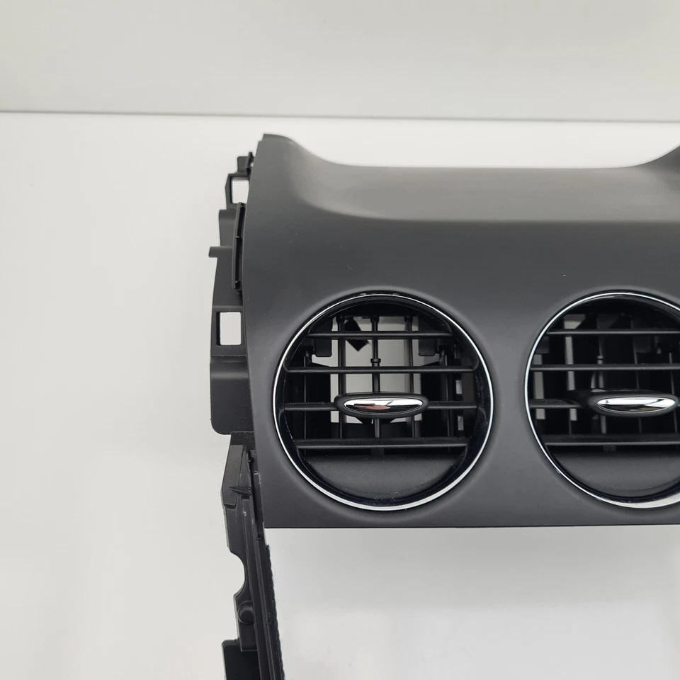 Mazda CX7 Stereo Surround Trim Fascia ER 11/06-02/12 - image 3 of 4