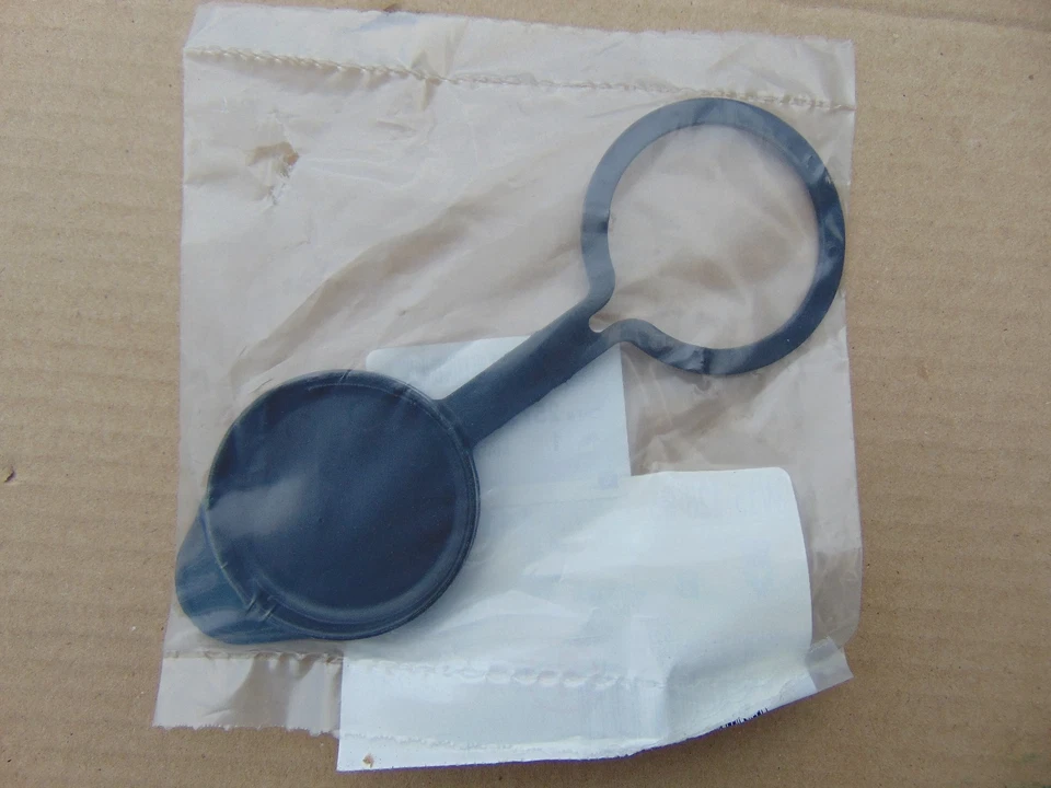 CHEVROLET SILVERADO S10 EXPRESS TAPA DEPÓSITO LAVADORA PARABRISAS 19540420 Foto 2 de 4