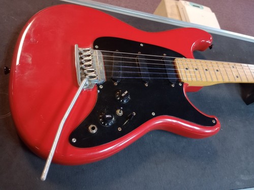 Ibanez RS135-RD Roadstar II Standard 1985 Red *** FREE SHIPPING *** - 第 6/20 張圖片