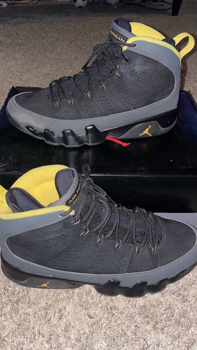 Air Jordan 9 Retro Dark Charcoal University Gold Batman' CT8019