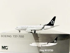 NG 1:400 United Airlines Boeing 737-700 77005 N13720 "Star Alliance" Airplane