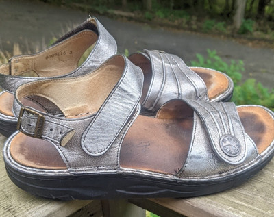Finn Comfort Shoes Womens Size 41 Silver Leather Sandals Orthopedic German Made