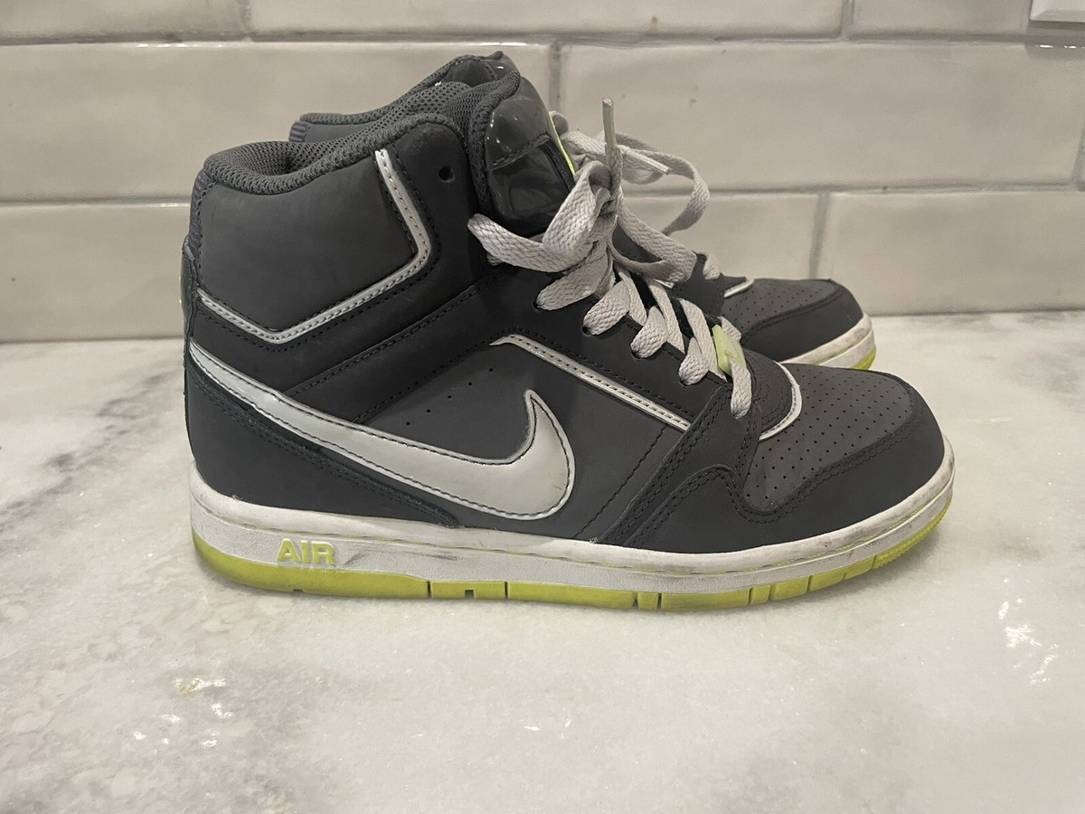 Nike Air 407363-031 Volt gray and white Size Womens Size