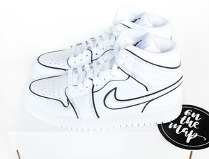 nike air jordan 1 reflective white