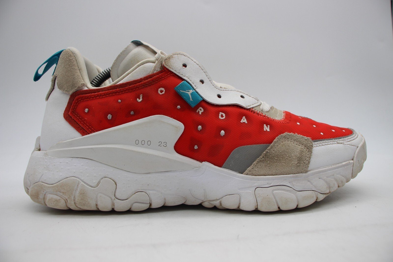 Nike Jordan Delta 2 Men's 10 Chile Red White Grey Blue Fog Sneaker CV8121-600