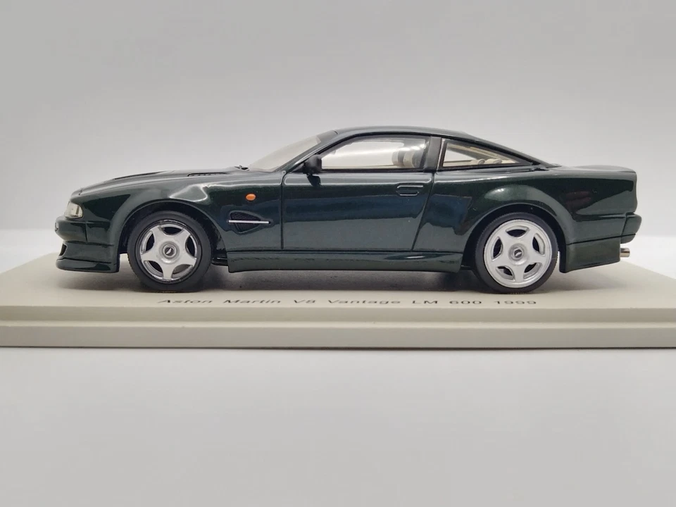 Spark 1/43 Aston Martin V8 Vantage LM 600 1999. Extremely Rare! - Image 3 of 4