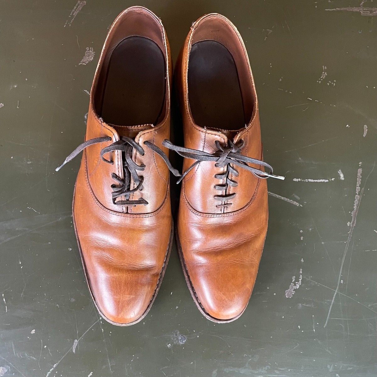 Allen Edmonds Carlyle Men's Walnut Brown Plain Toe Oxford Lace