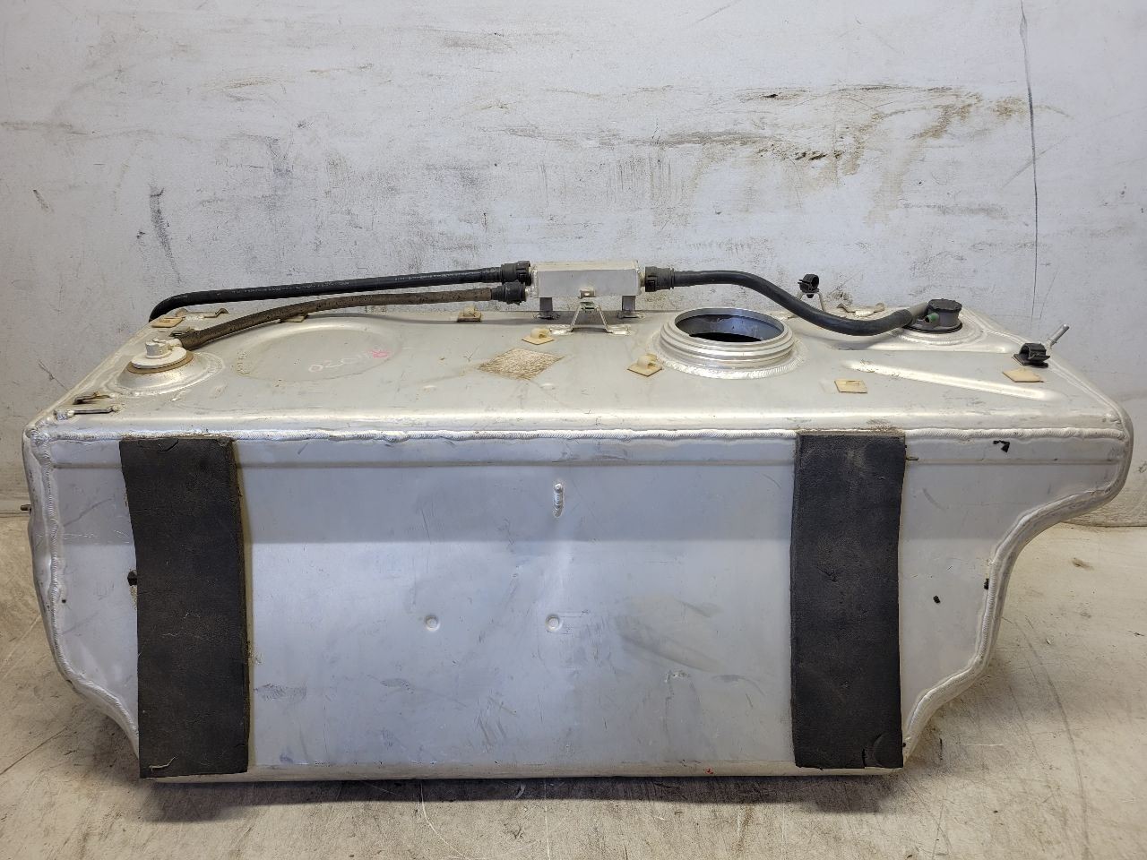 2005 2006 2007 2008 2009 2010 11 12 13 Maserati QUATTROPO Fuel Gas Tank 233084