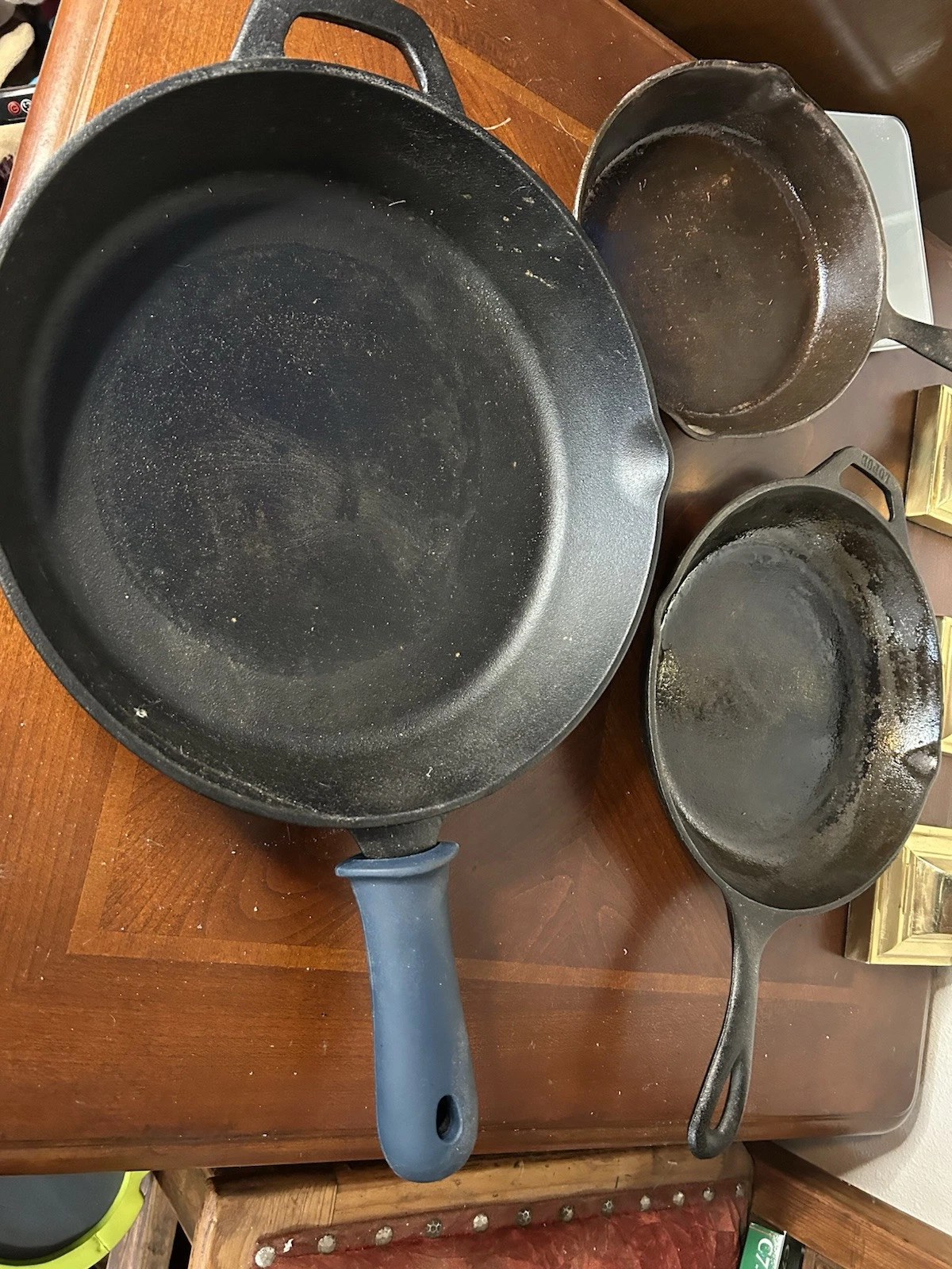 Lot Of 3 Black Cast Iron Skillets / Frying Pans - 12”, 10” & 8”