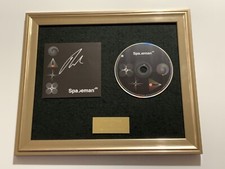 PERSONALLY SIGNED/AUTOGRAPHED NICK JONAS - SPACEMAN FRAMED CD PRESENTATION