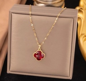 Authentic Women's 18K Gold Plated Four Leaf Clover Pendant Necklace Jewelry