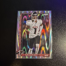 2025 Topps Chrome Darnell Mooney Wave Refractor NFL Trading Card Atlanta Falcons