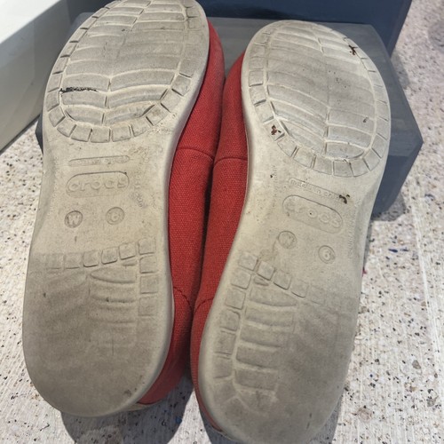 Crocs Red Slip On Shoes Womens 6 Flats - Bild 12 von 13