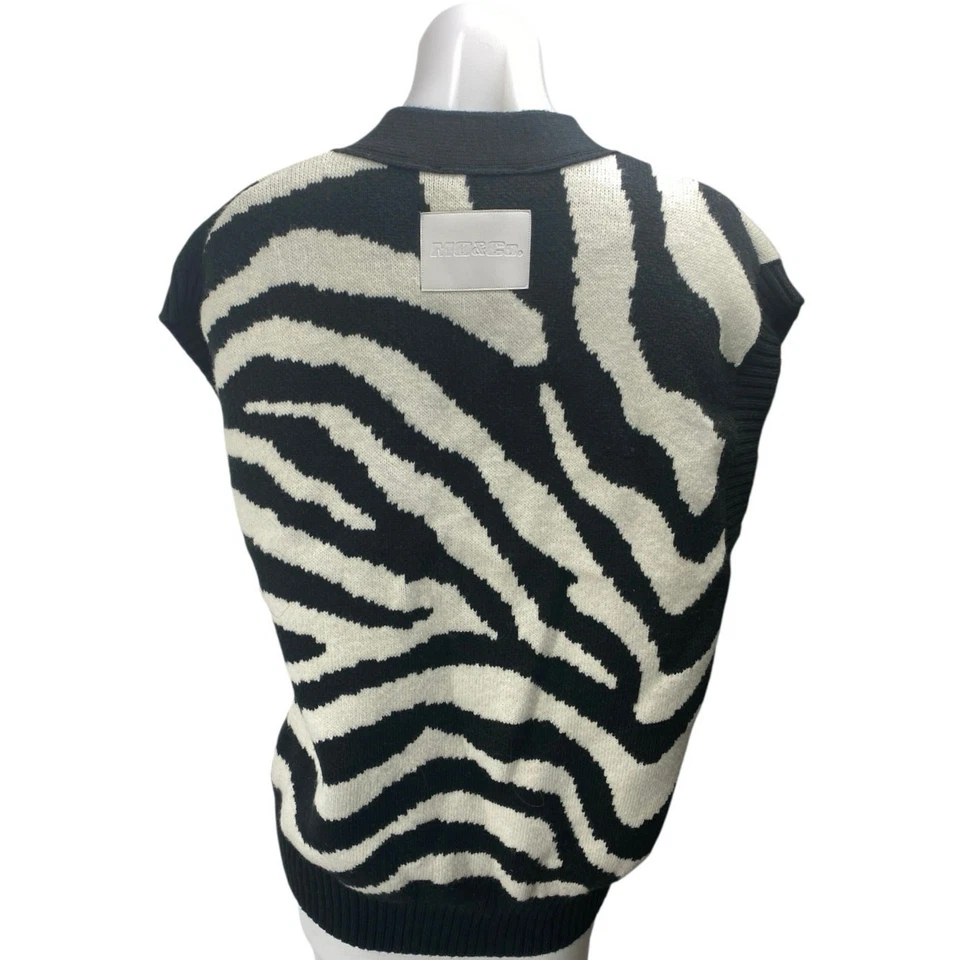 MO&Co Black White Wool Zebra Animal Print Short Sleeve Cardigan Sweater Size L - Image 2 of 4