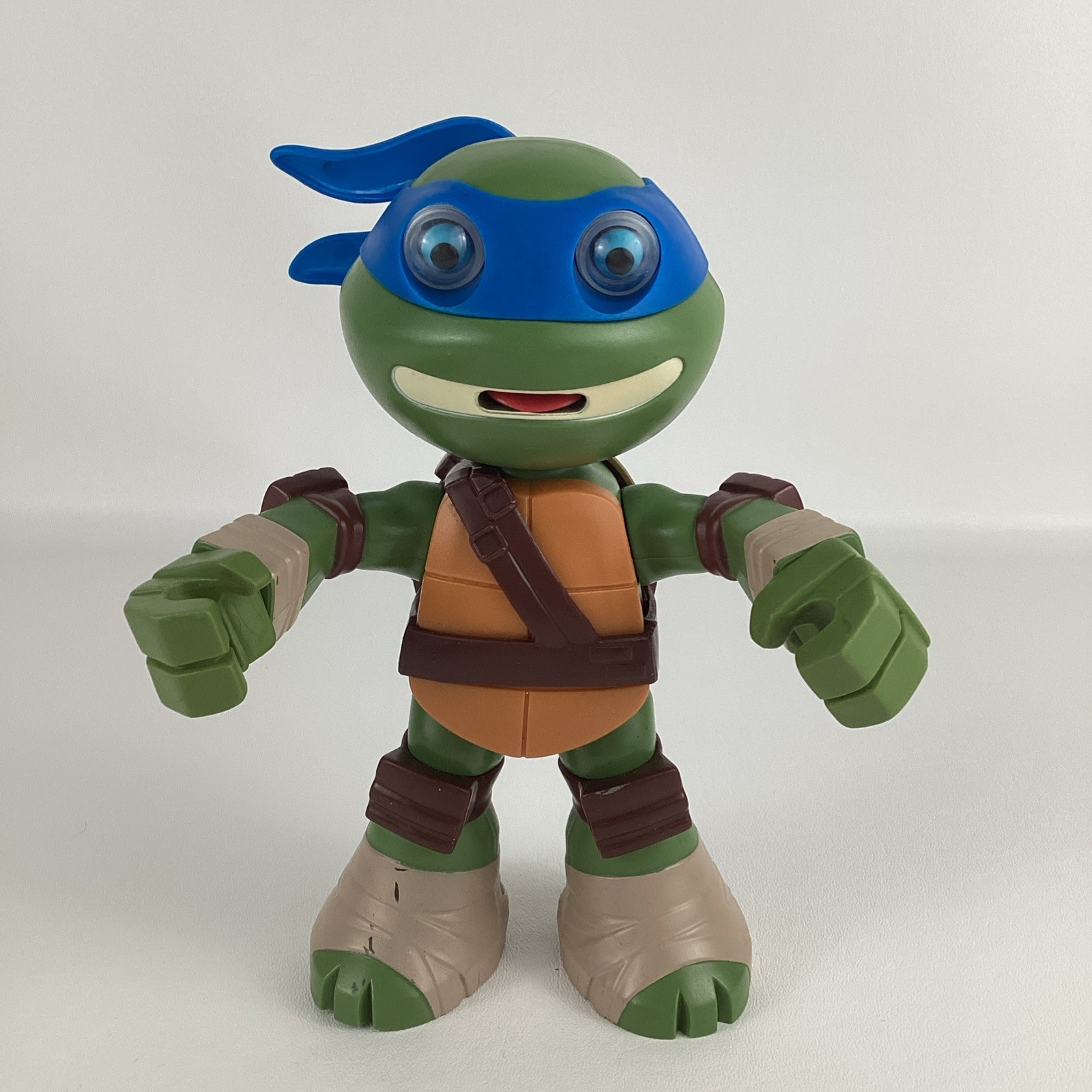 Teenage Mutant Ninja Turtles Squeeze Ems Leonardo Figure Eye Tongue Pop Sounds