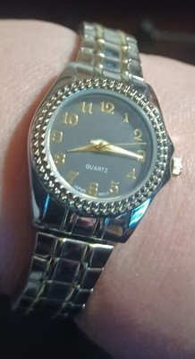 Ladies ACCUTIME Quartz Elegant Watch - WORKS!