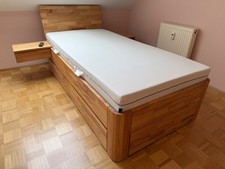 Senioren-Bett in Komforthöhe Kernbuche Massivholz mit Schubkasten