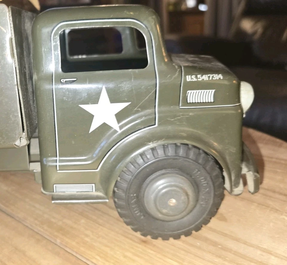 Camión de transporte vintage de los años 50 MARX LUMAR del ejército de Estados Unidos #5417314 Foto 2 de 4
