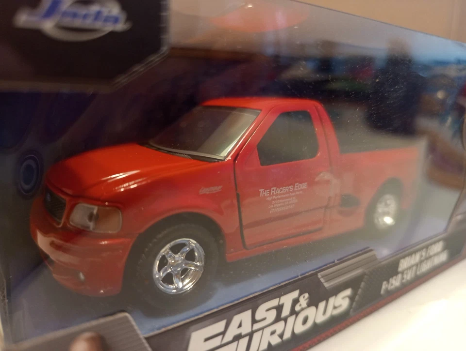 Jada Toys 1:32 Fast & Furious Ford F-150 SVT Lightning di Brian O'Conner - Immagine 3 di 4