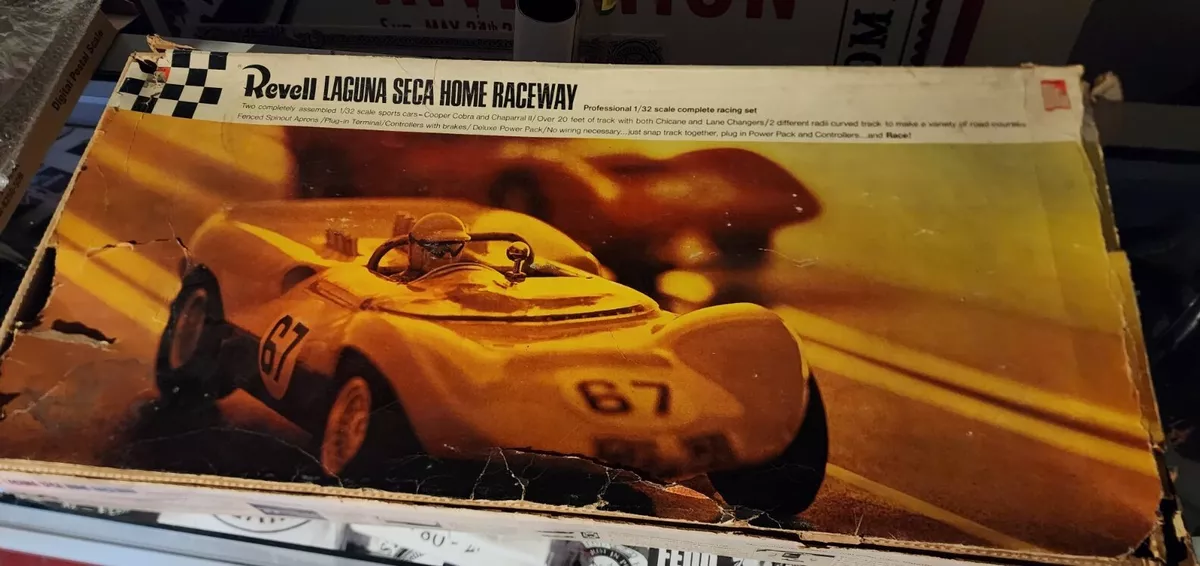 Revell slot best sale car track