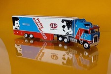 Brekina 85736 Kenworth K100 Racetruck Teams Richard Petty 1:87 NEU Modell