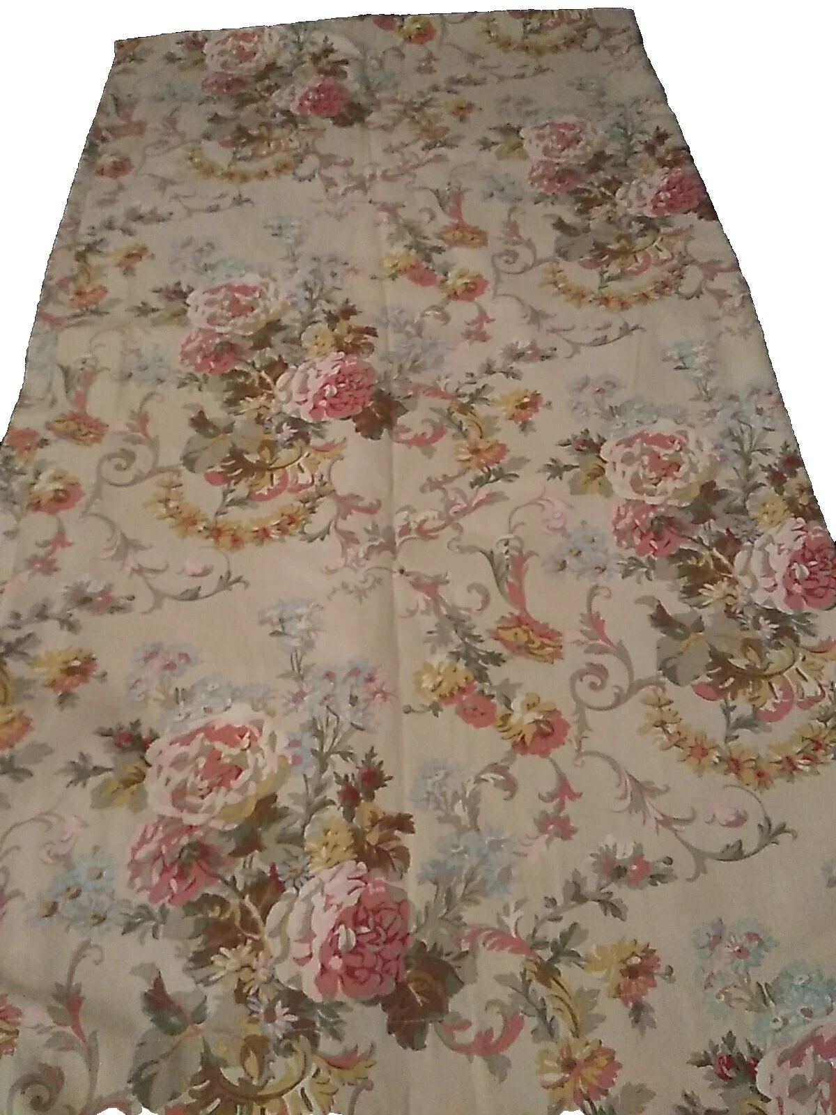 Ventana Floral Mujer American Living Cortinas