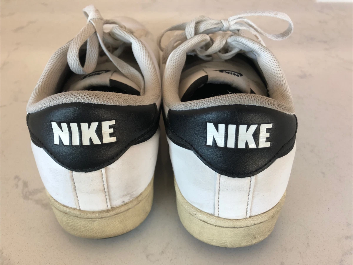 Nike hotsell court classic