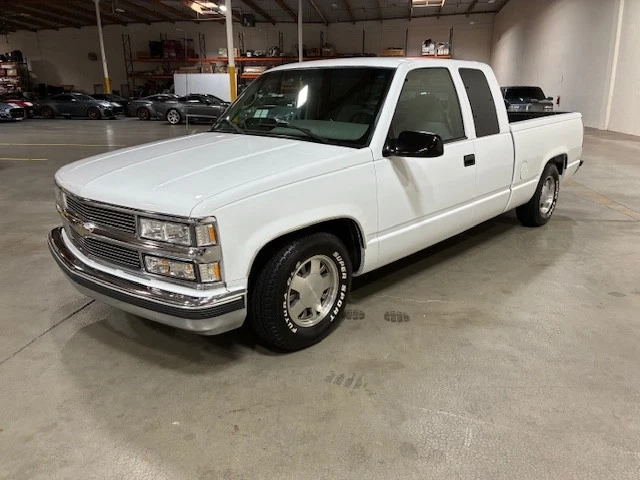 1996 Chevrolet Silverado 1500 LS Ext Cab C1500 GMT400 - Image 2 of 4