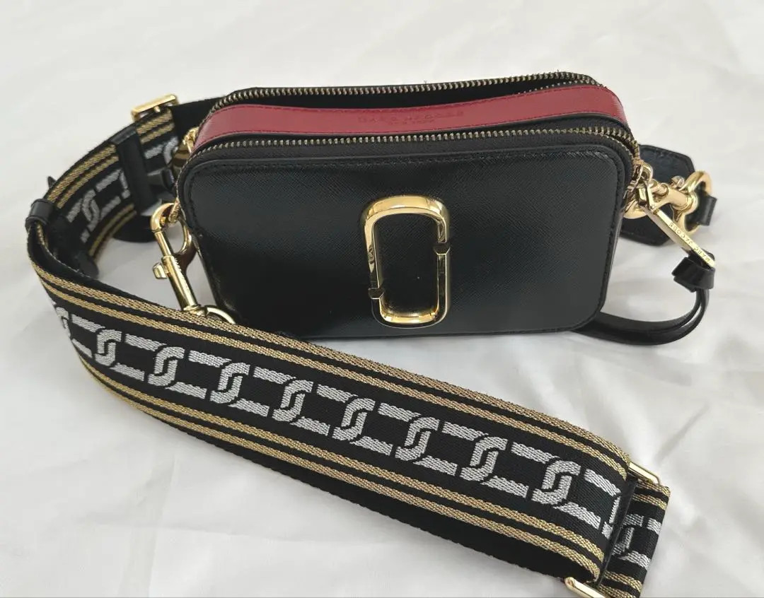 Marc Jacobs Snapshot Black Red Burgundy Crossbody Shoulder Bag
