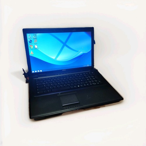 MSI Laptop | 8GB RAM | 240GB SSD | Windows 10 | Good Condition/ Guter Zustand
